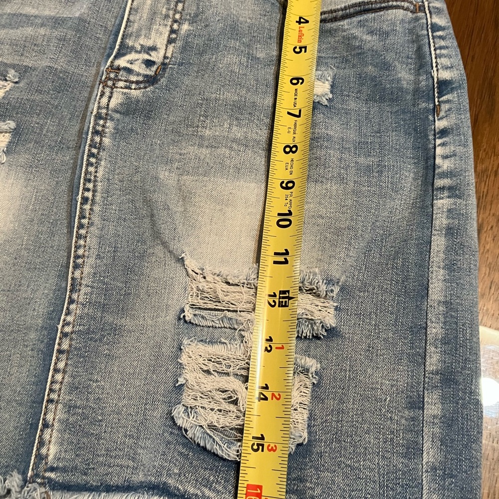 Rue 21 Distressed Denim Skirt SZ L - Picture 6 of 7